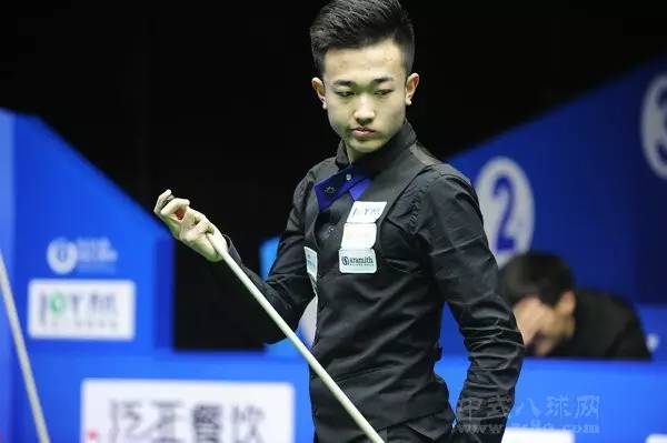 对垒克雷桑 对垒克雷桑