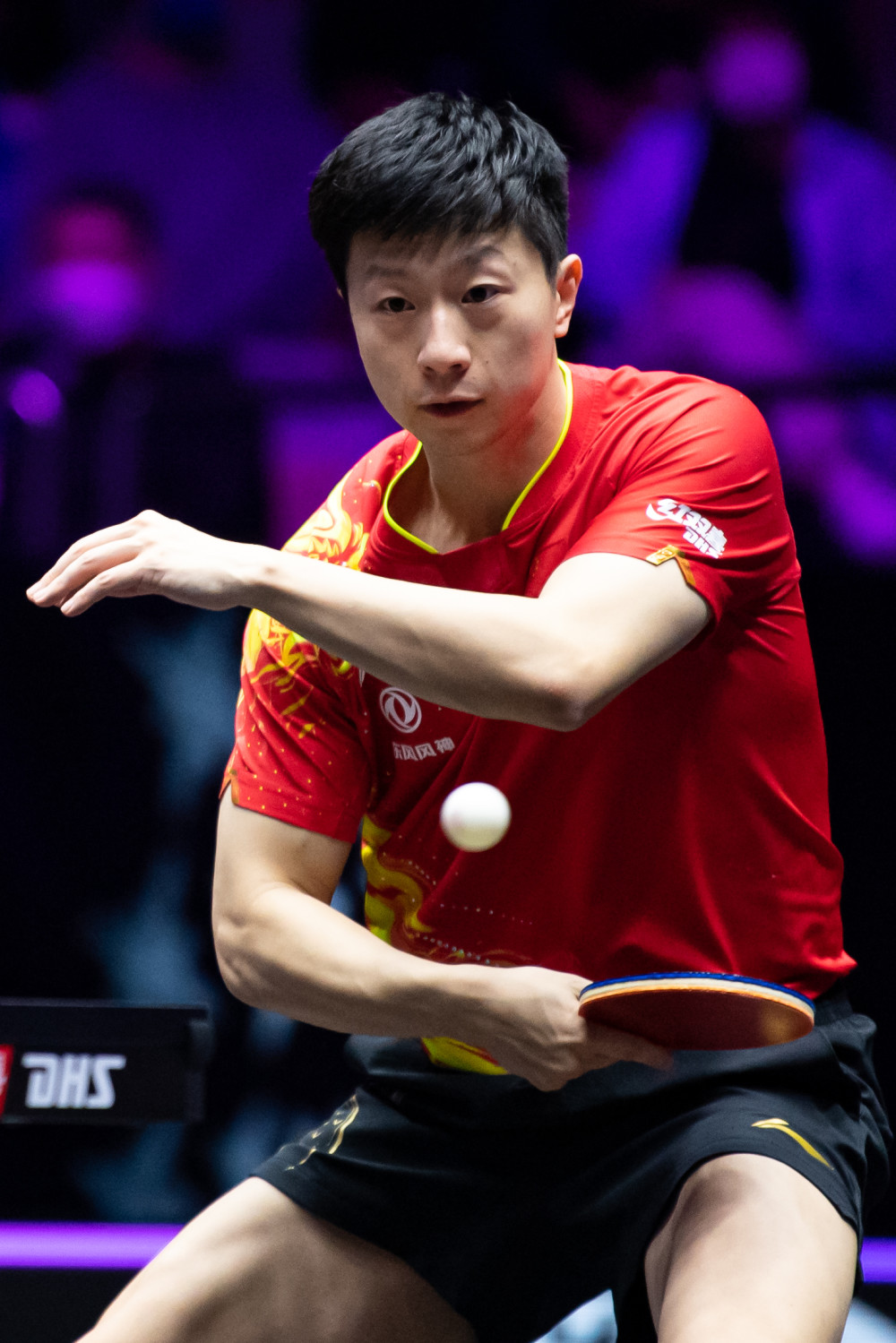 据知情人士 据知情人士